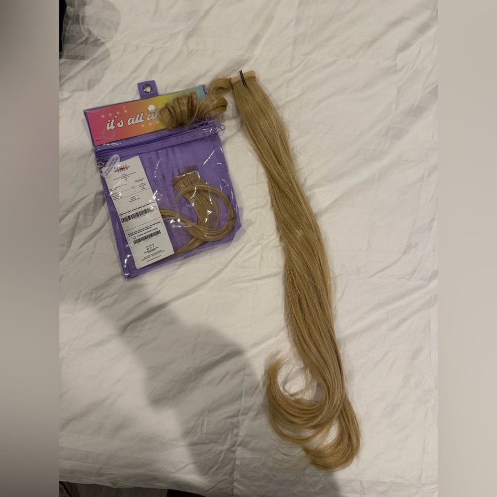 Champagne blonde ponytail hair extension